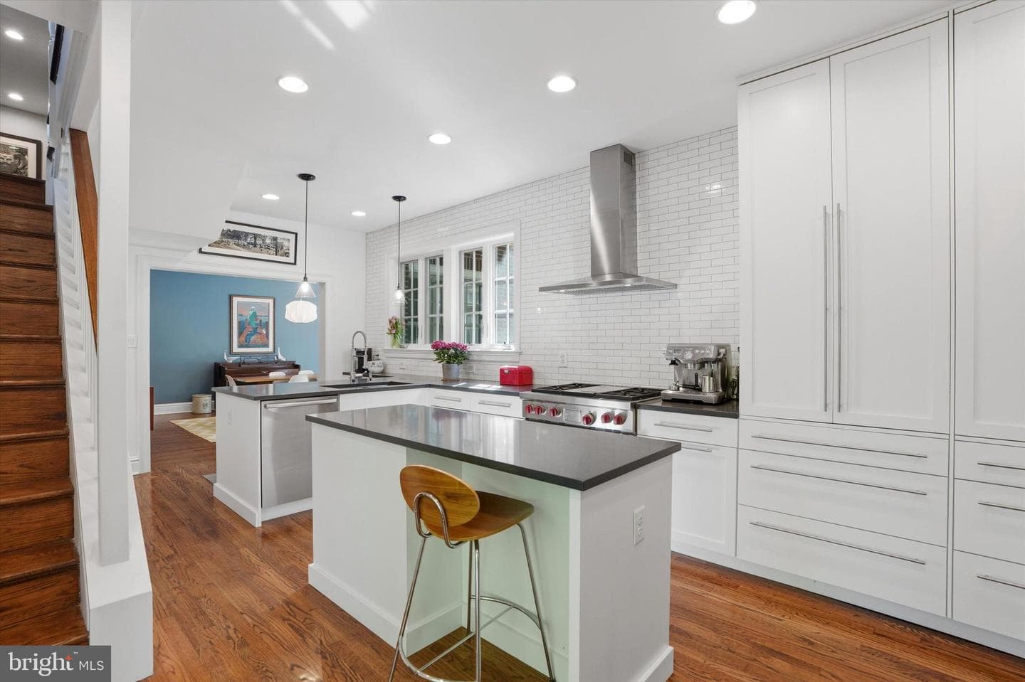 207 Curwen Road photo 20