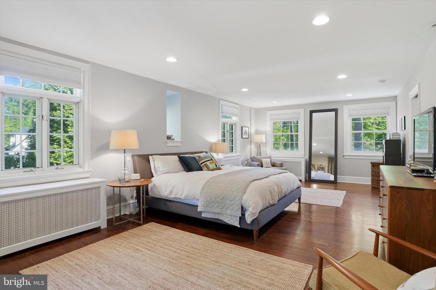 207 Curwen Road photo 27