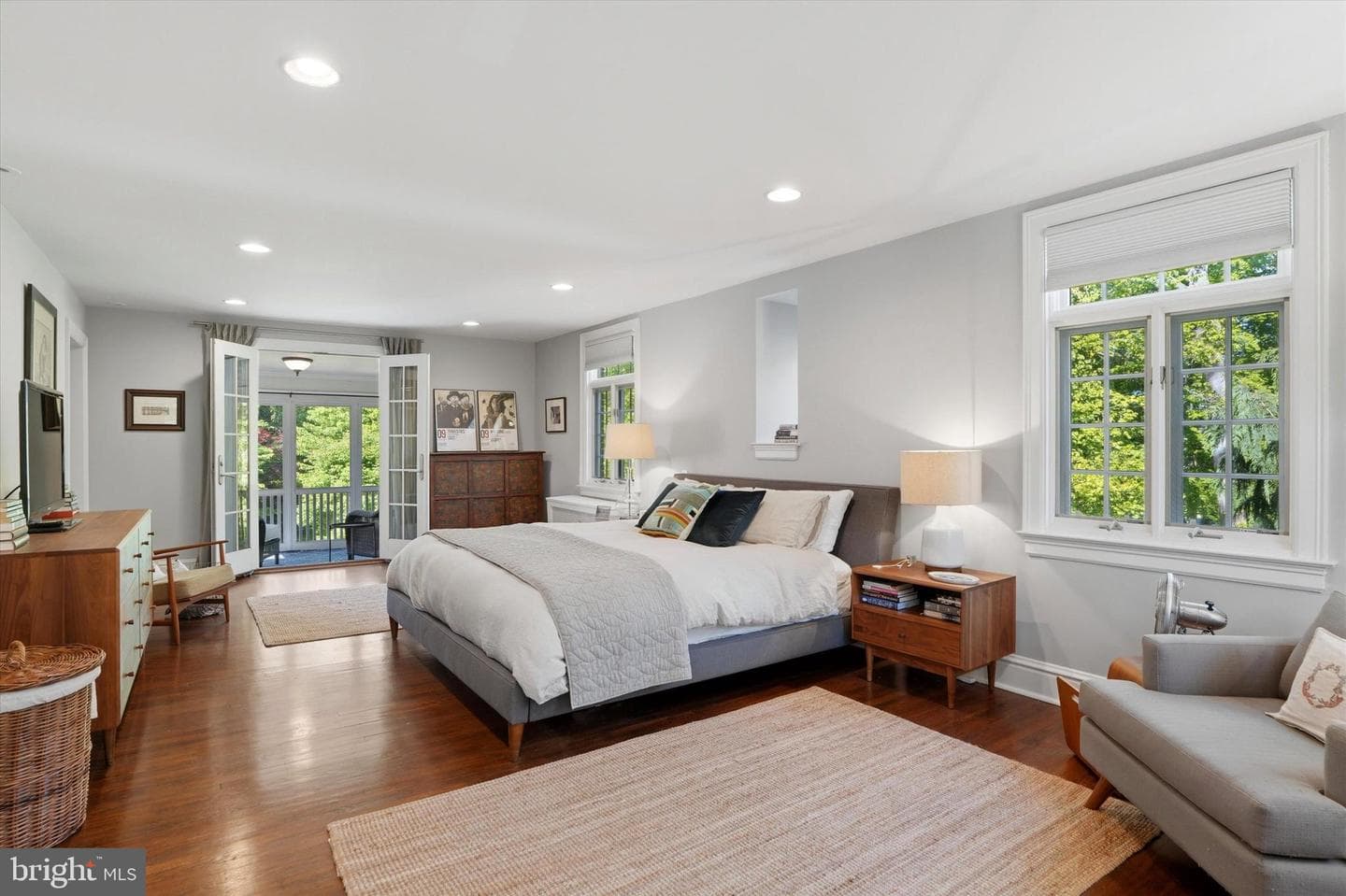 207 Curwen Road photo 29