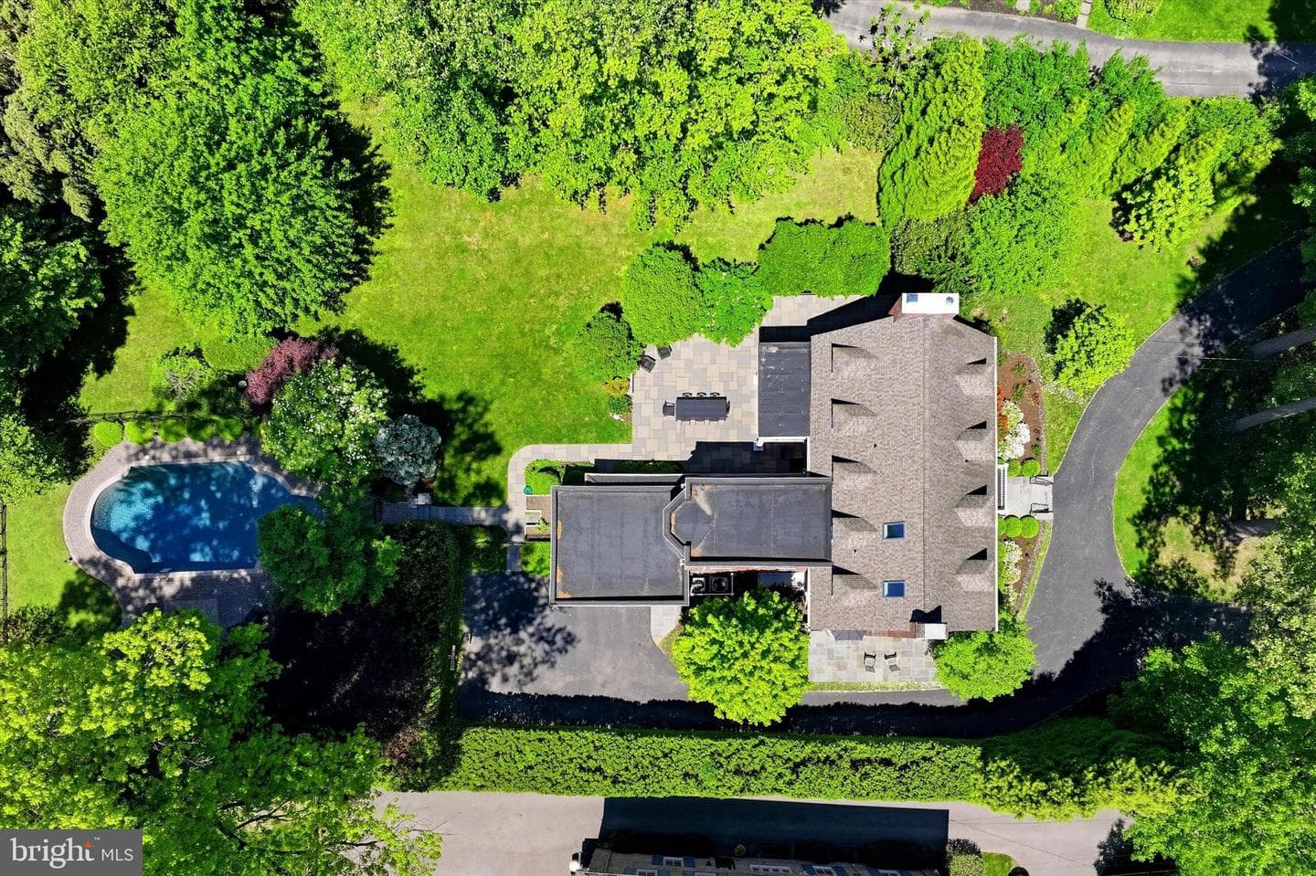 207 Curwen Road photo 61