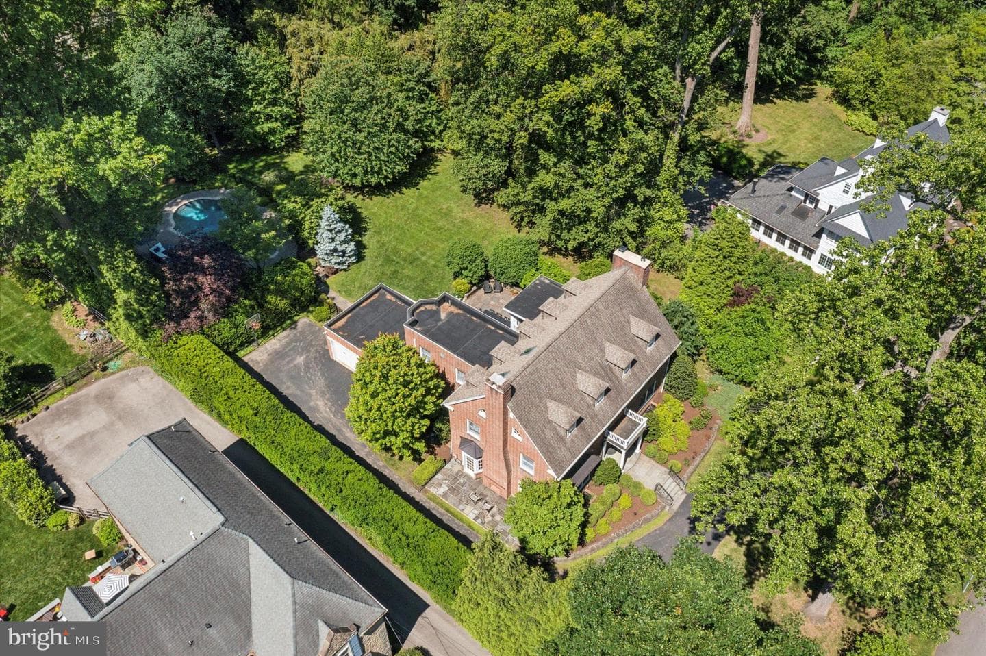 207 Curwen Road photo 67