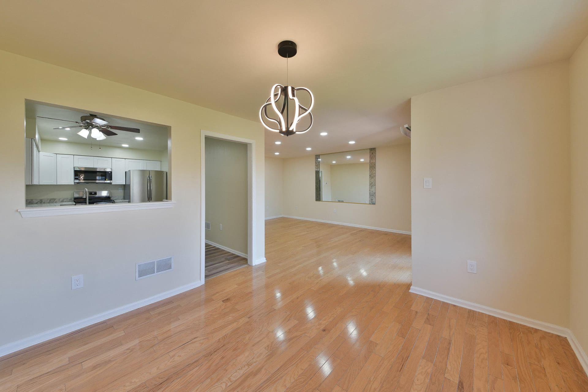 118 Jonathan Drive photo 9