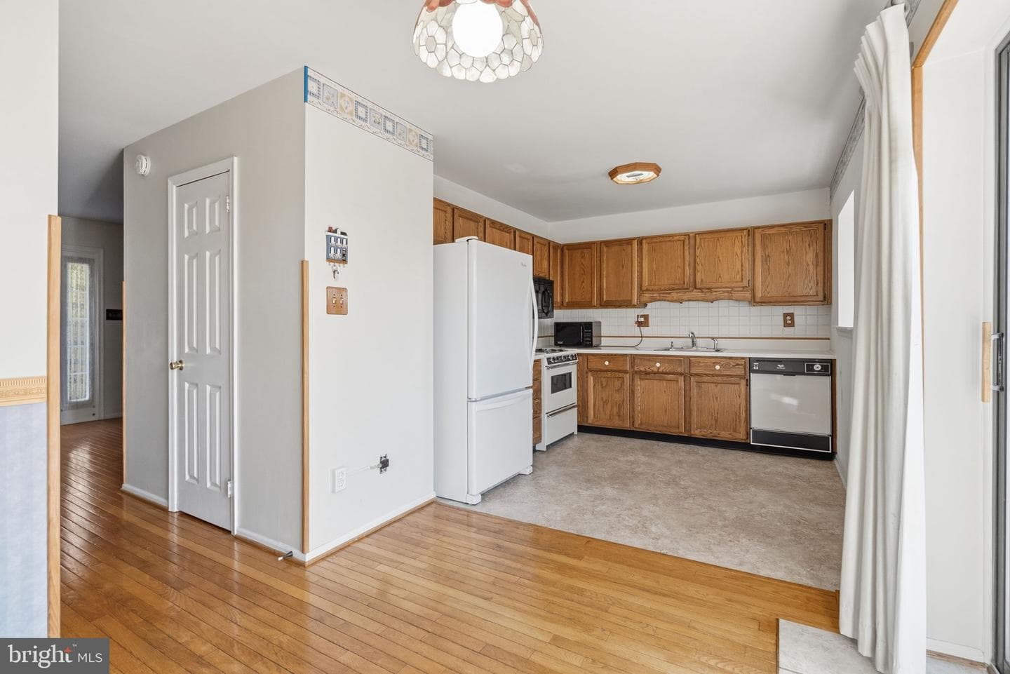 538 Canterbury Road photo 13