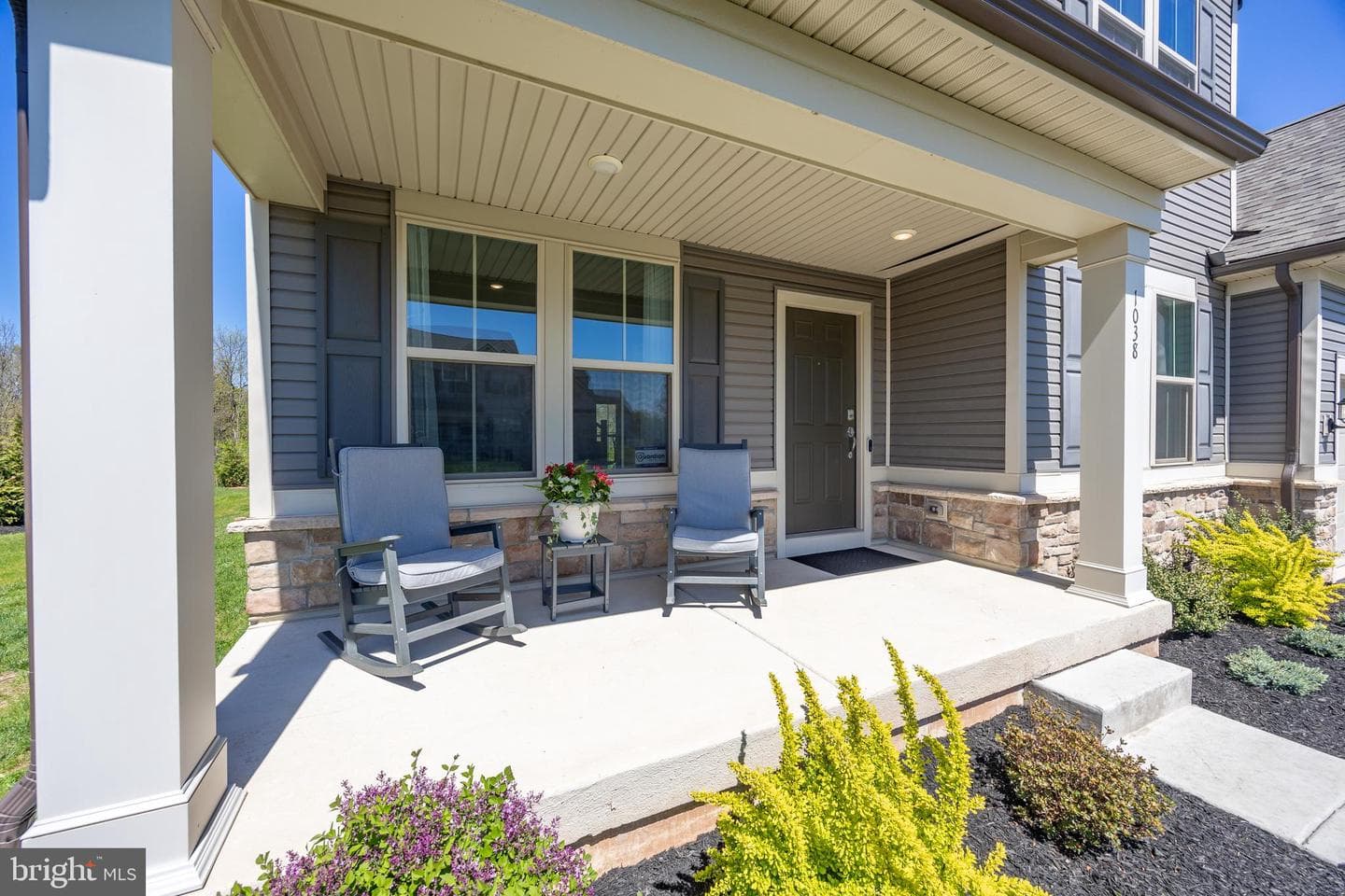 1038 Arthur Drive photo 2