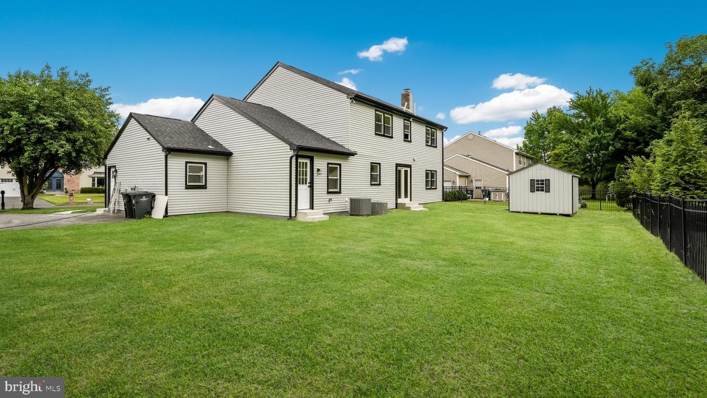 144 Roy Lane photo 37