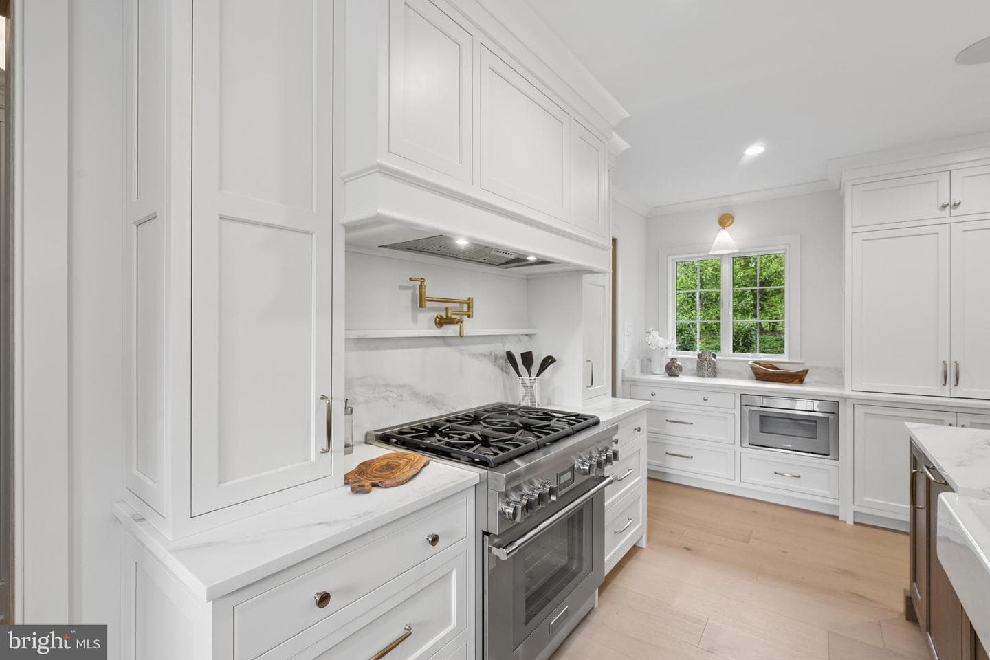 519 Sussex Road photo 27