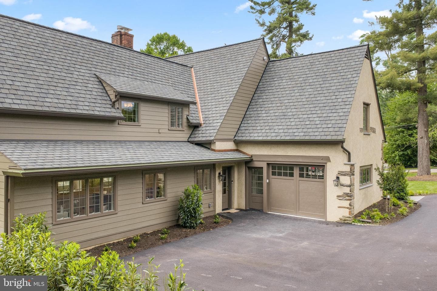 519 Sussex Road photo 3