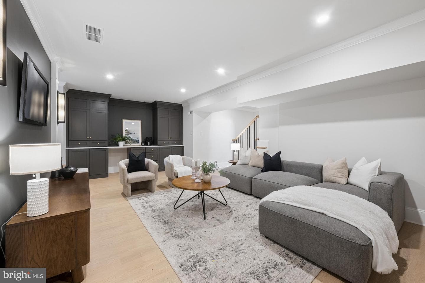 519 Sussex Road photo 40