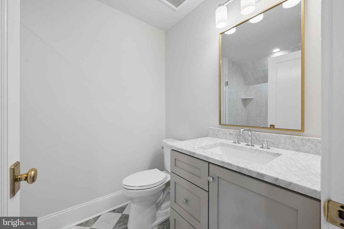 519 Sussex Road photo 60