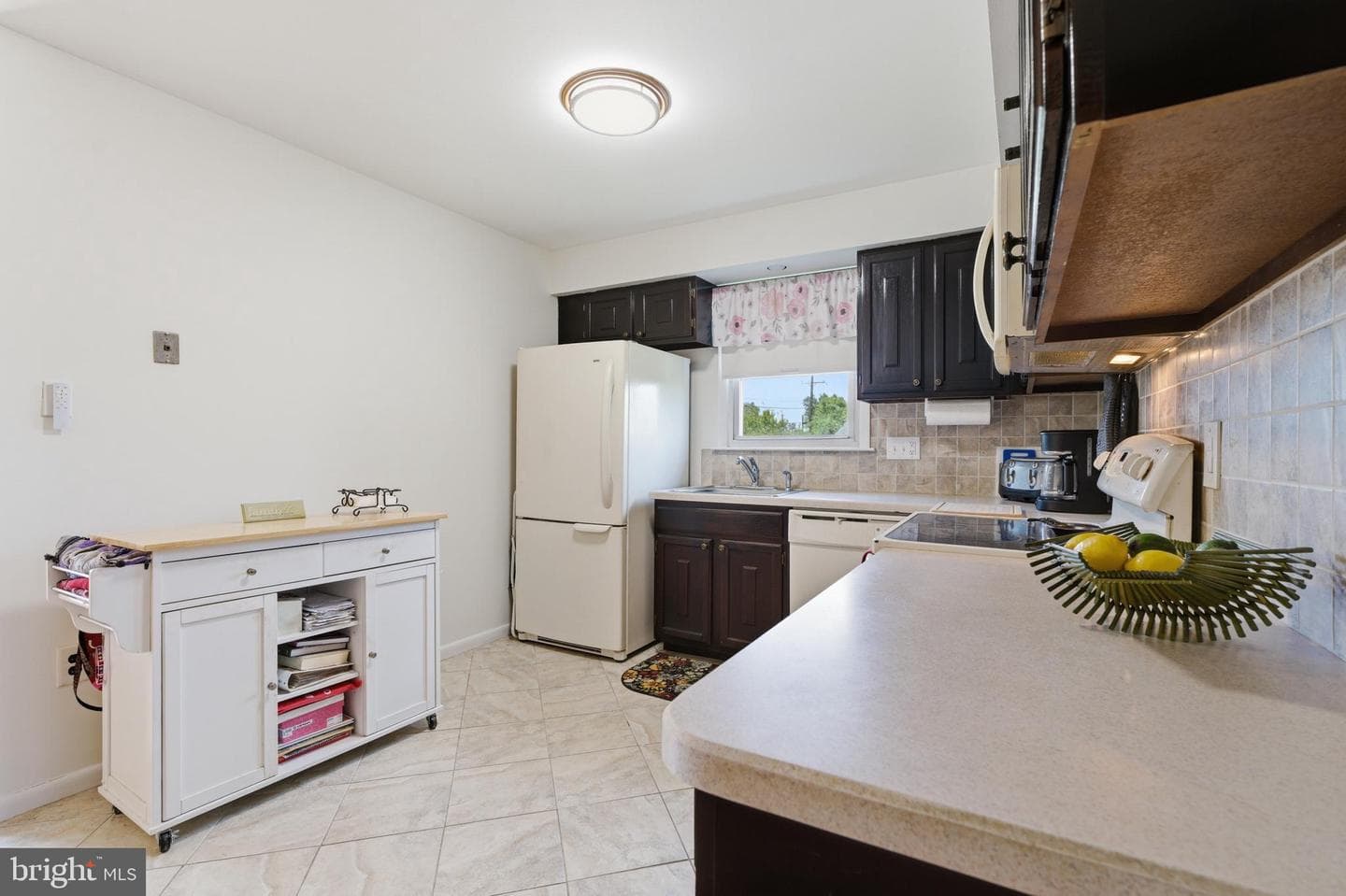 1430 Colwell Lane photo 11