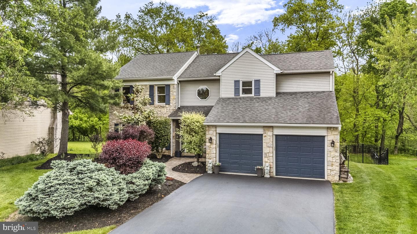250 Freeland Drive photo 1