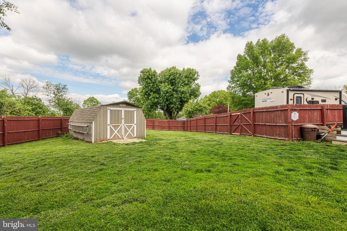 57 Longview Road photo 42