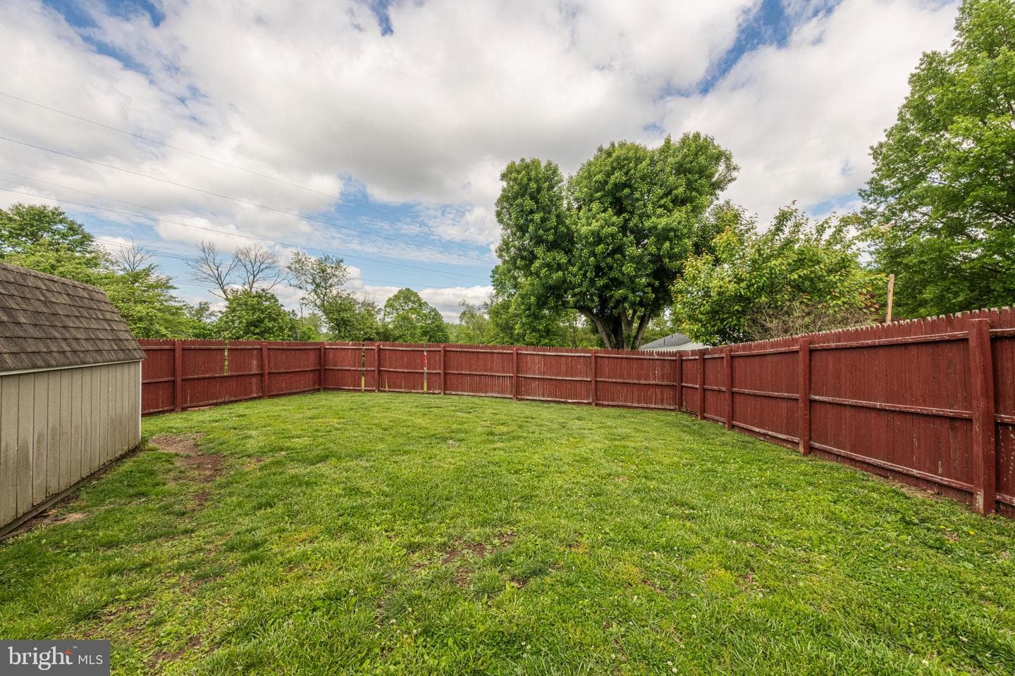 57 Longview Road photo 45