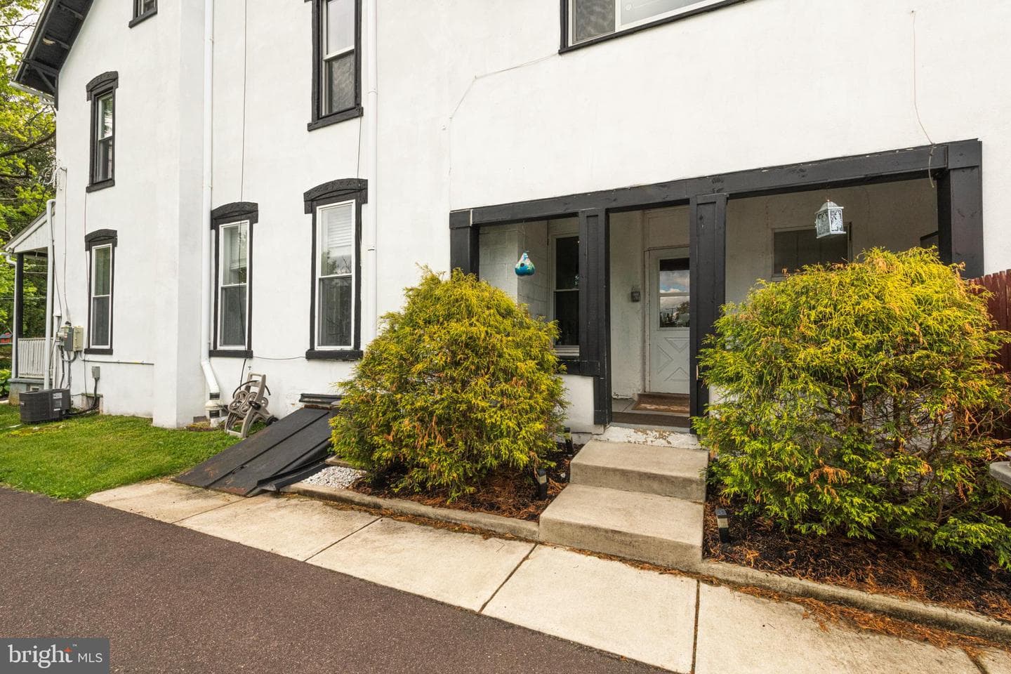 57 Longview Road photo 49