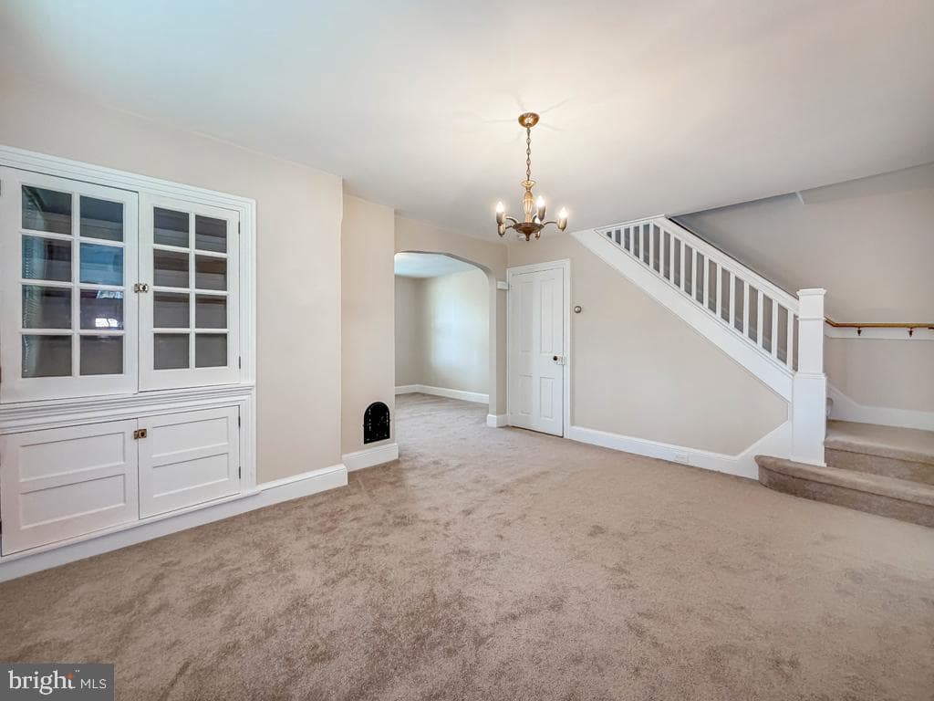 262 N Hanover Street photo 16
