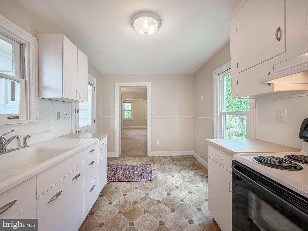 262 N Hanover Street photo 18