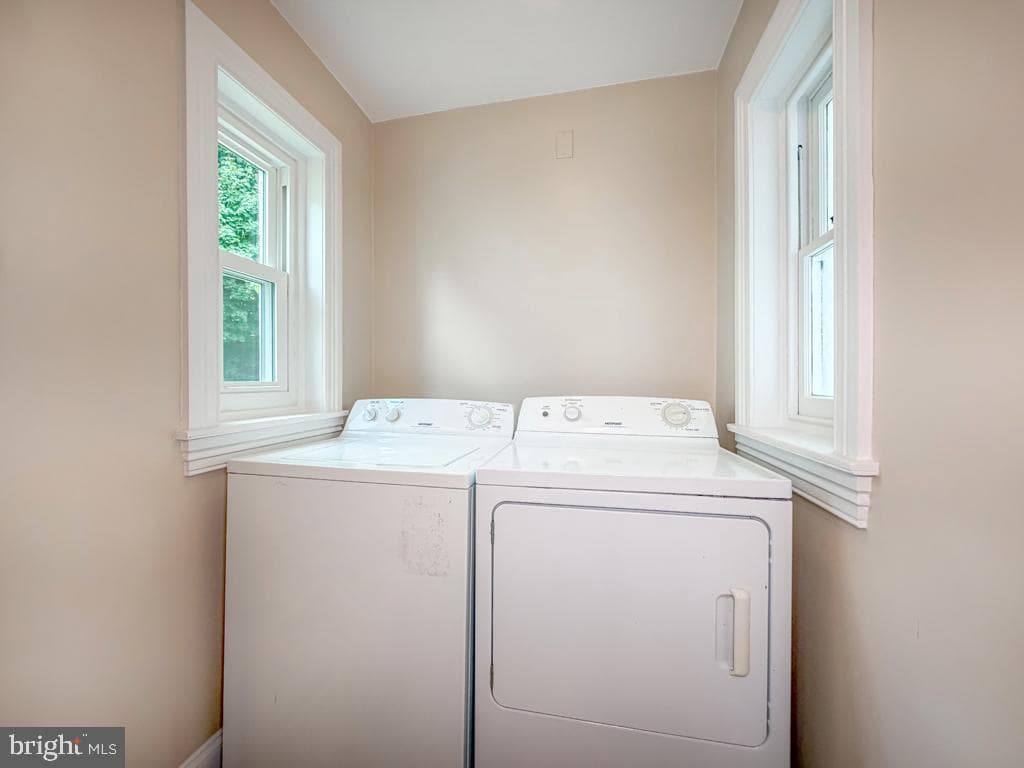 262 N Hanover Street photo 21