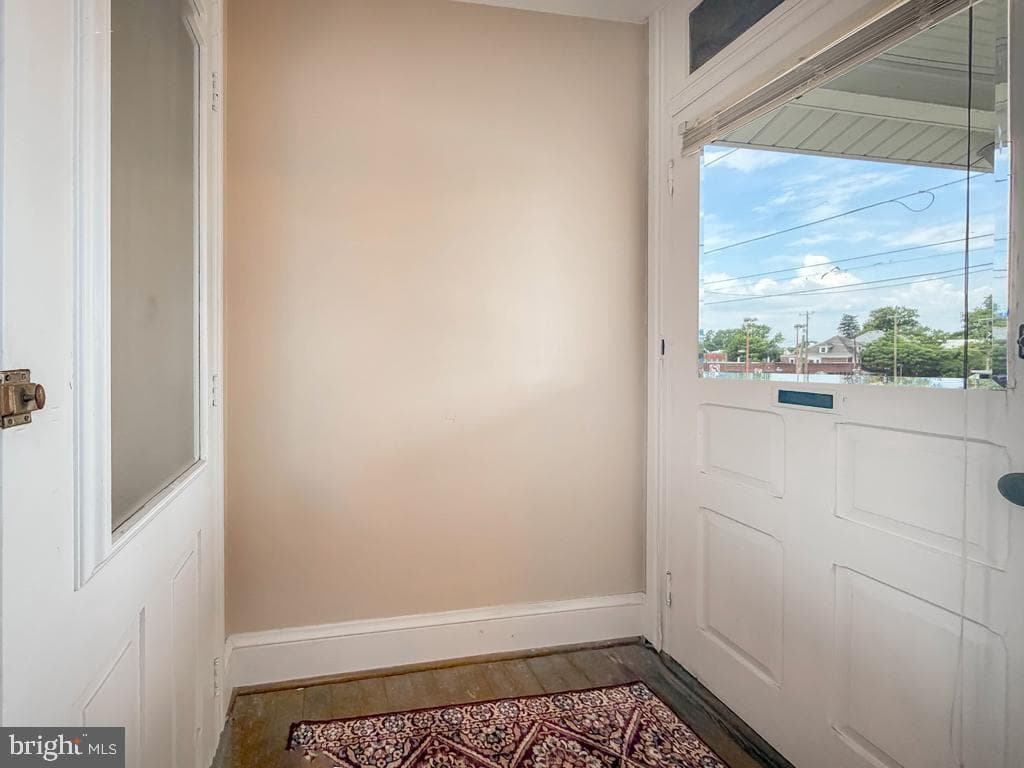262 N Hanover Street photo 7