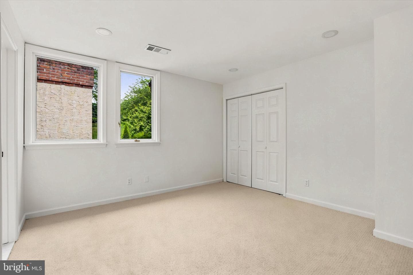 1137 Springmont Circle photo 26