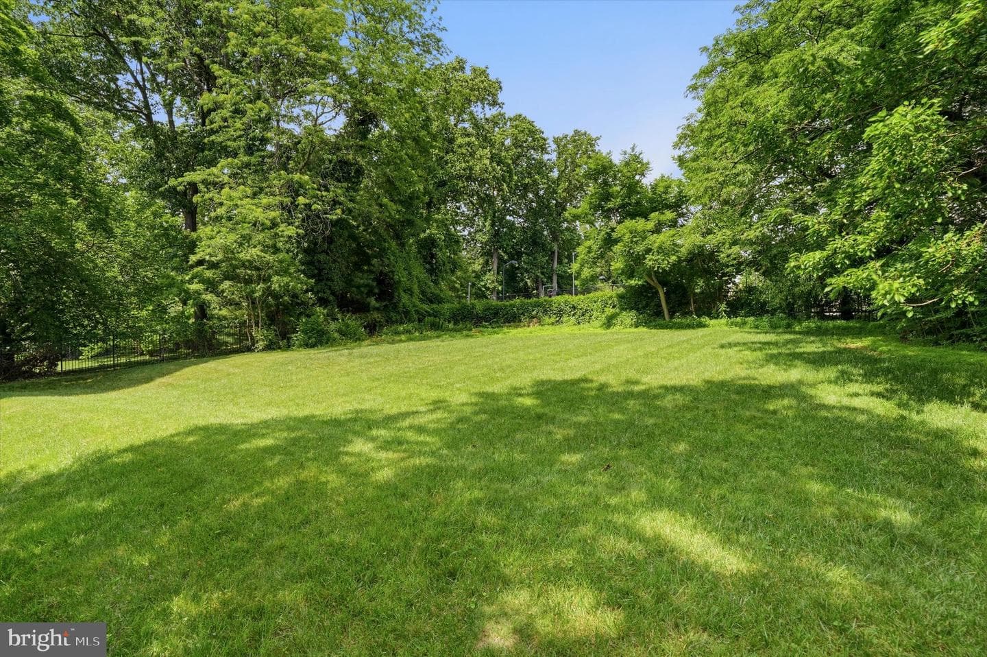 1137 Springmont Circle photo 38
