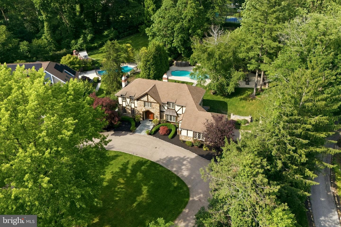 1137 Springmont Circle photo 41