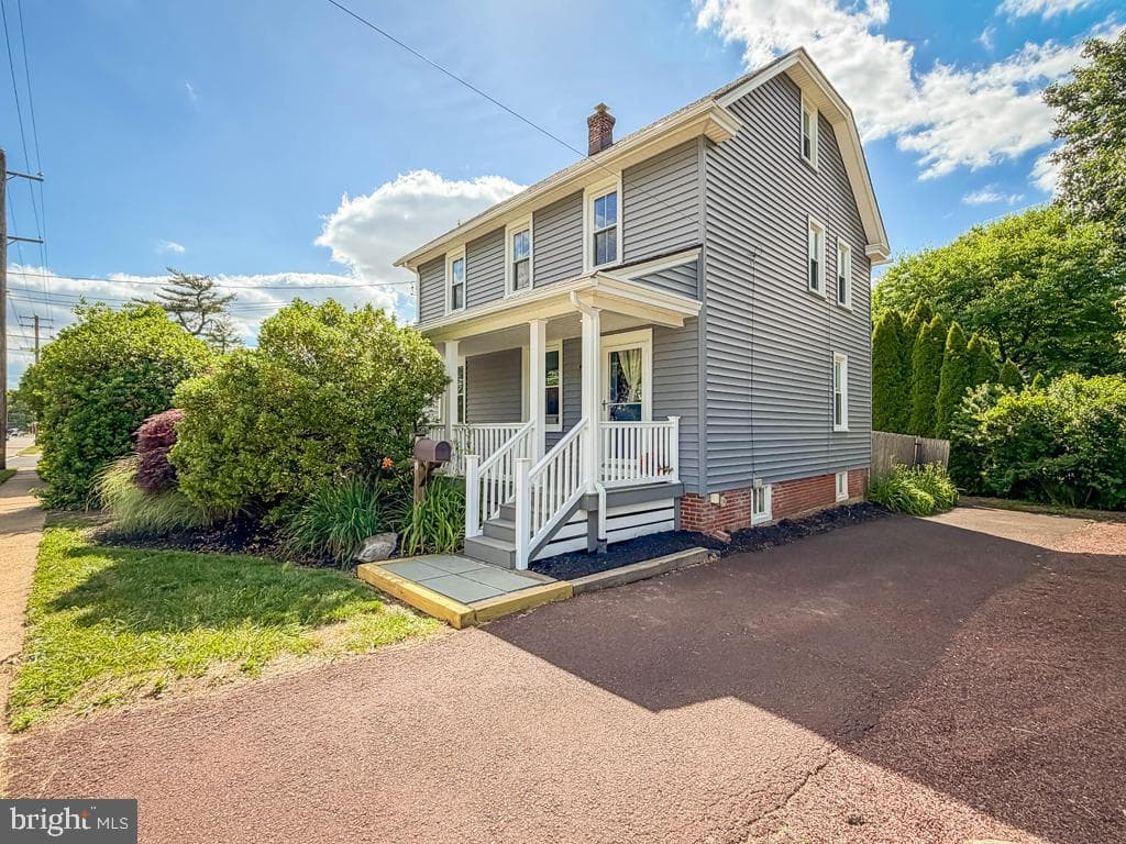 308 Lansdale Avenue
