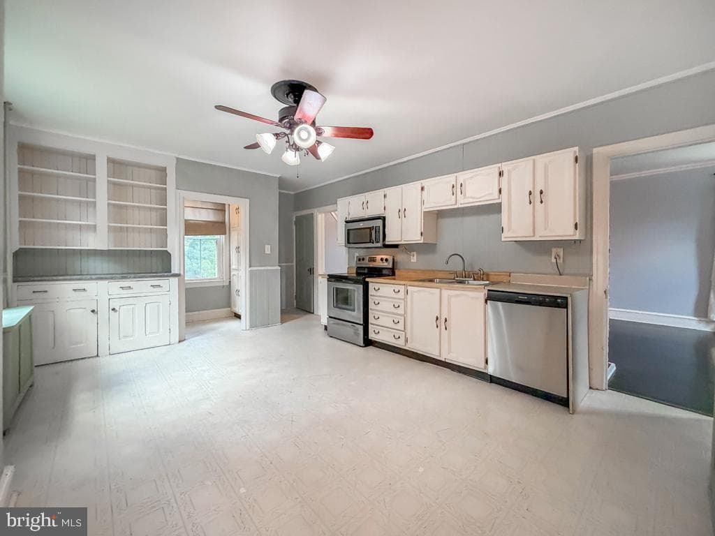 308 Lansdale Avenue photo 13
