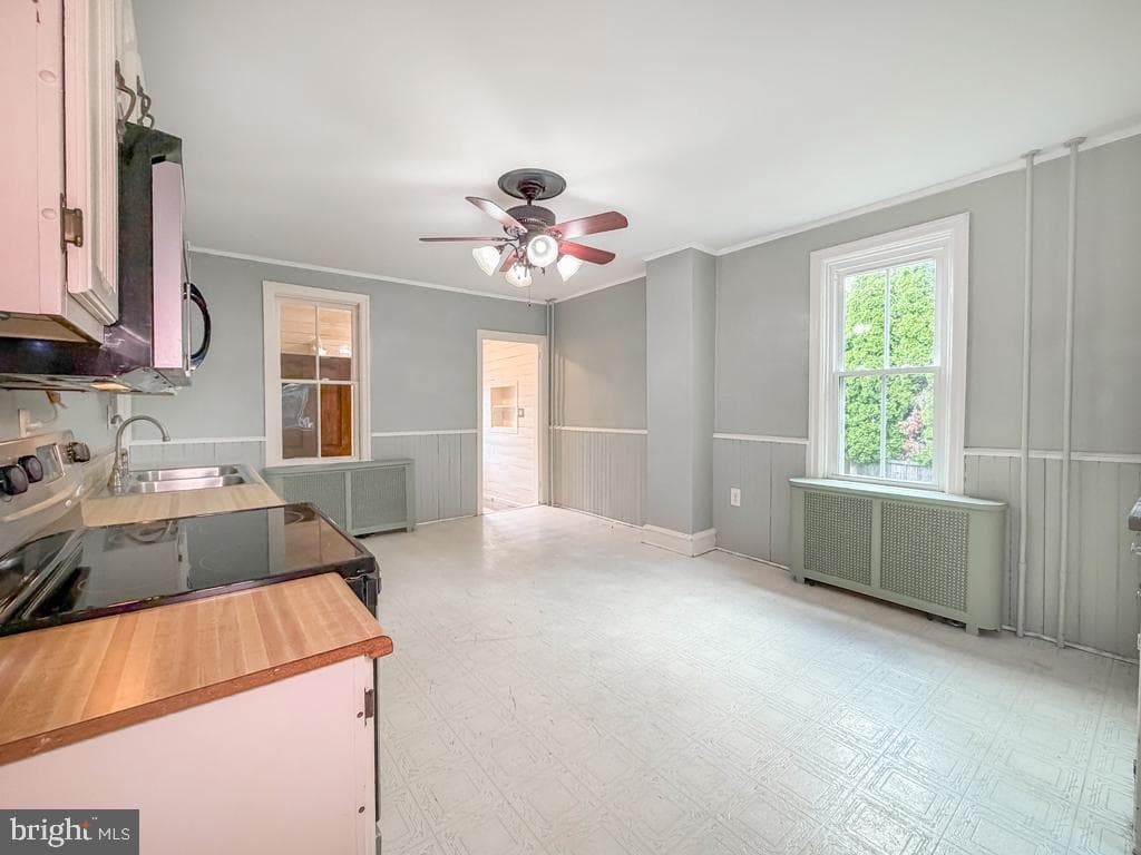 308 Lansdale Avenue photo 16