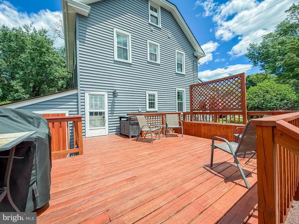 308 Lansdale Avenue photo 37