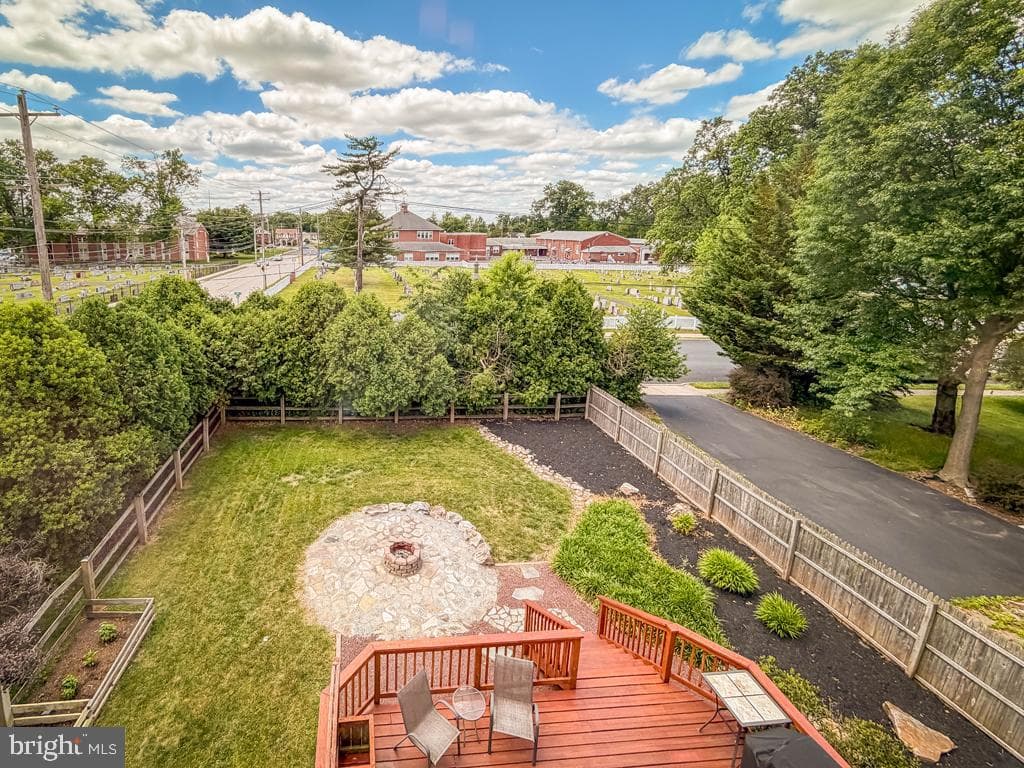 308 Lansdale Avenue photo 42