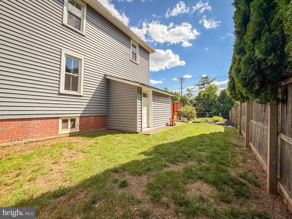 308 Lansdale Avenue photo 44