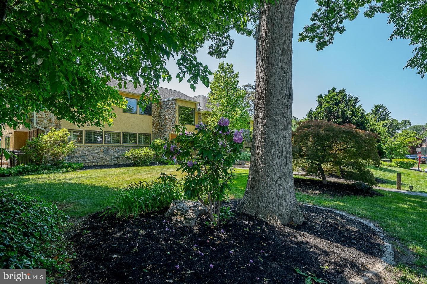 1436 Hillside Road photo 3