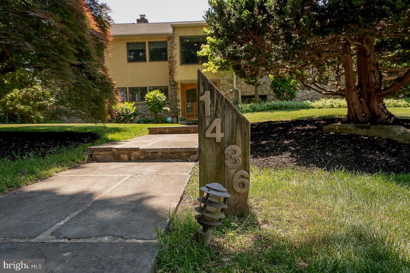 1436 Hillside Road photo 4