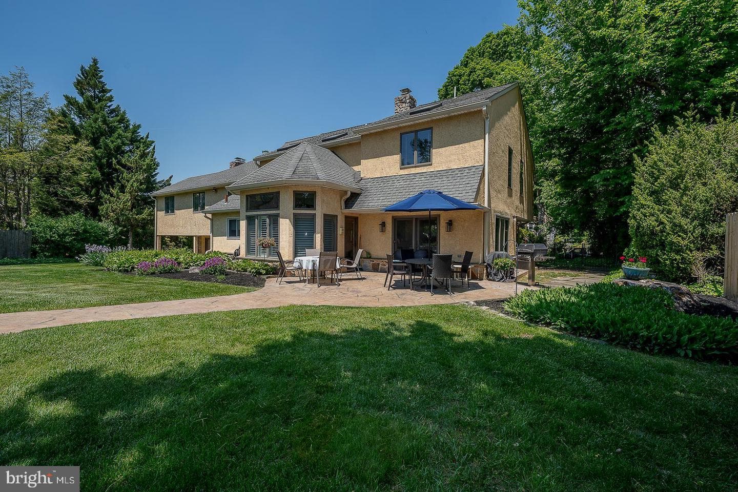 1436 Hillside Road photo 5