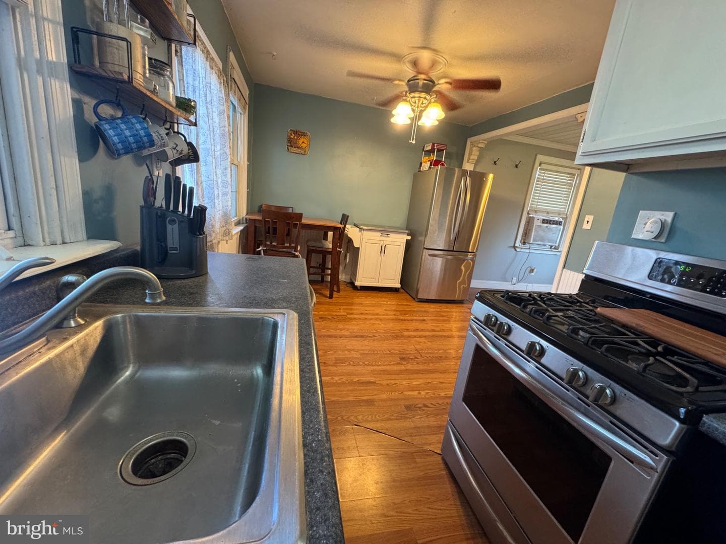 6 James Road photo 5