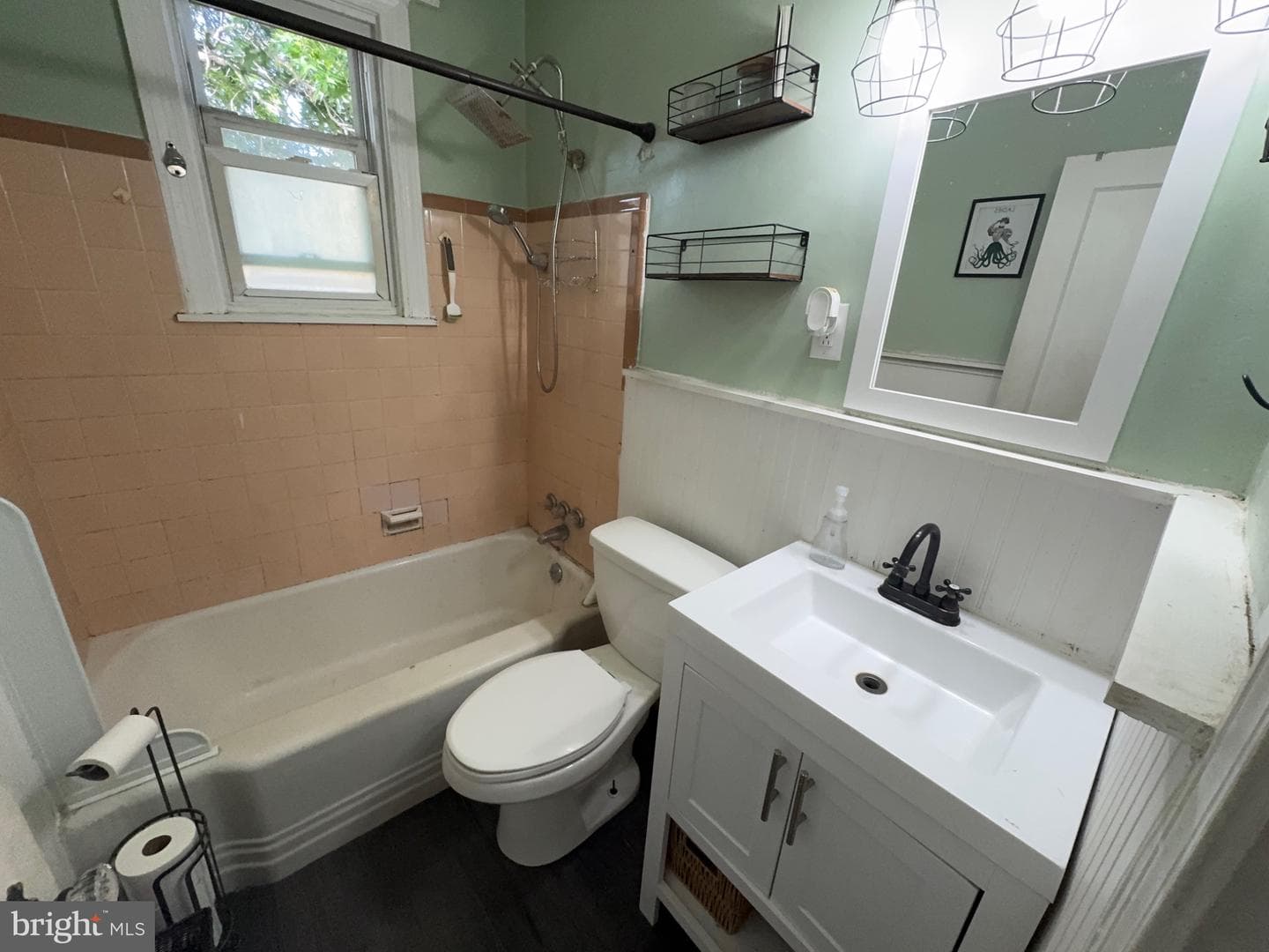 6 James Road photo 7