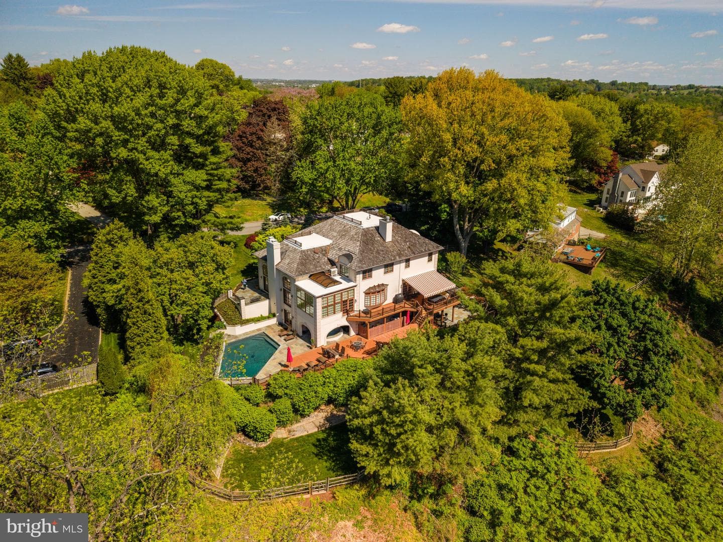 1533 Briar Hill Road photo 19
