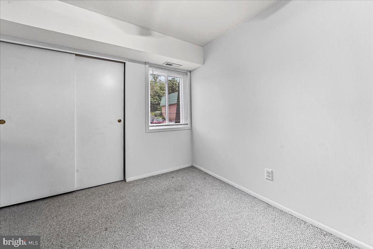 810 Meadowview Lane #810 photo 17