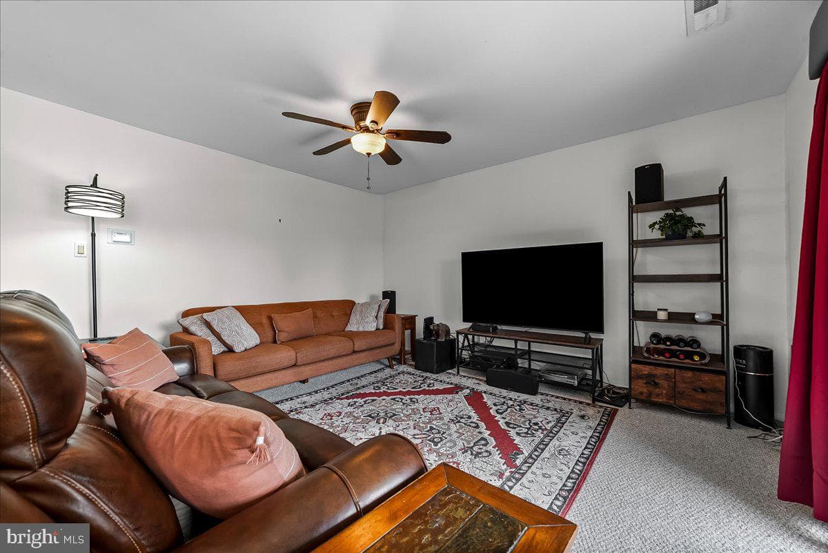 810 Meadowview Lane #810 photo 4