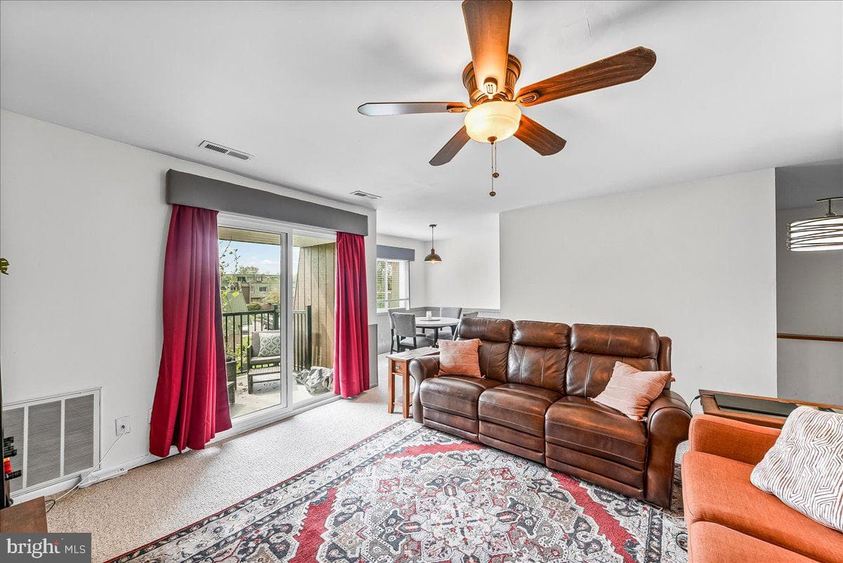 810 Meadowview Lane #810 photo 6