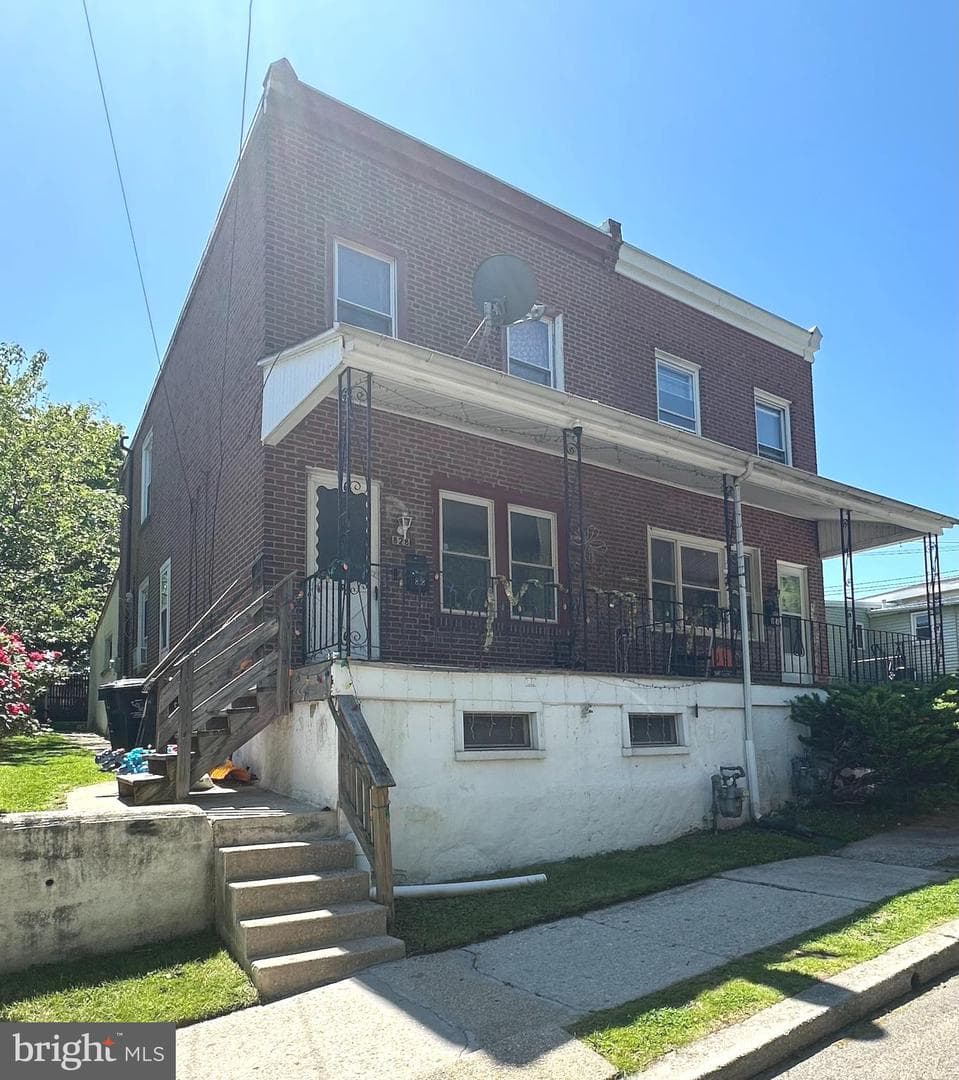 828 High Street