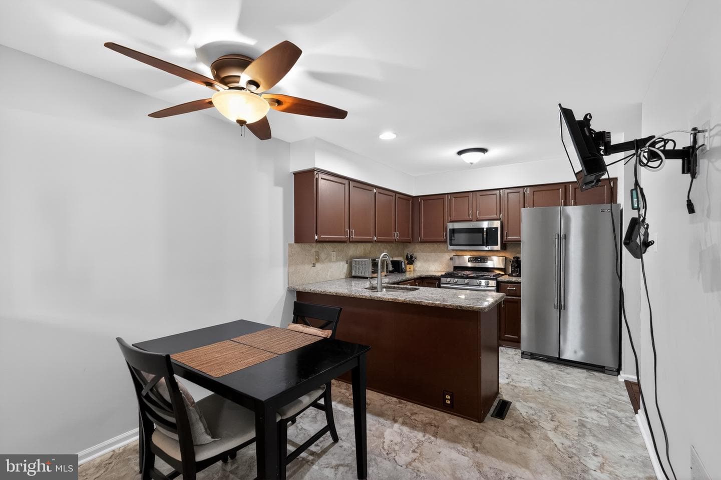 222 Orchard Drive photo 8