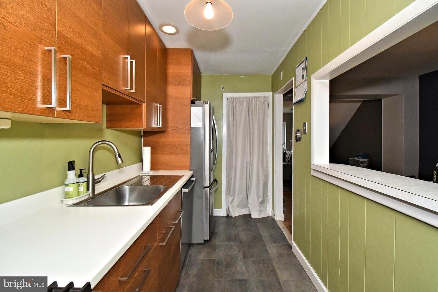 7805 Spring Avenue photo 22