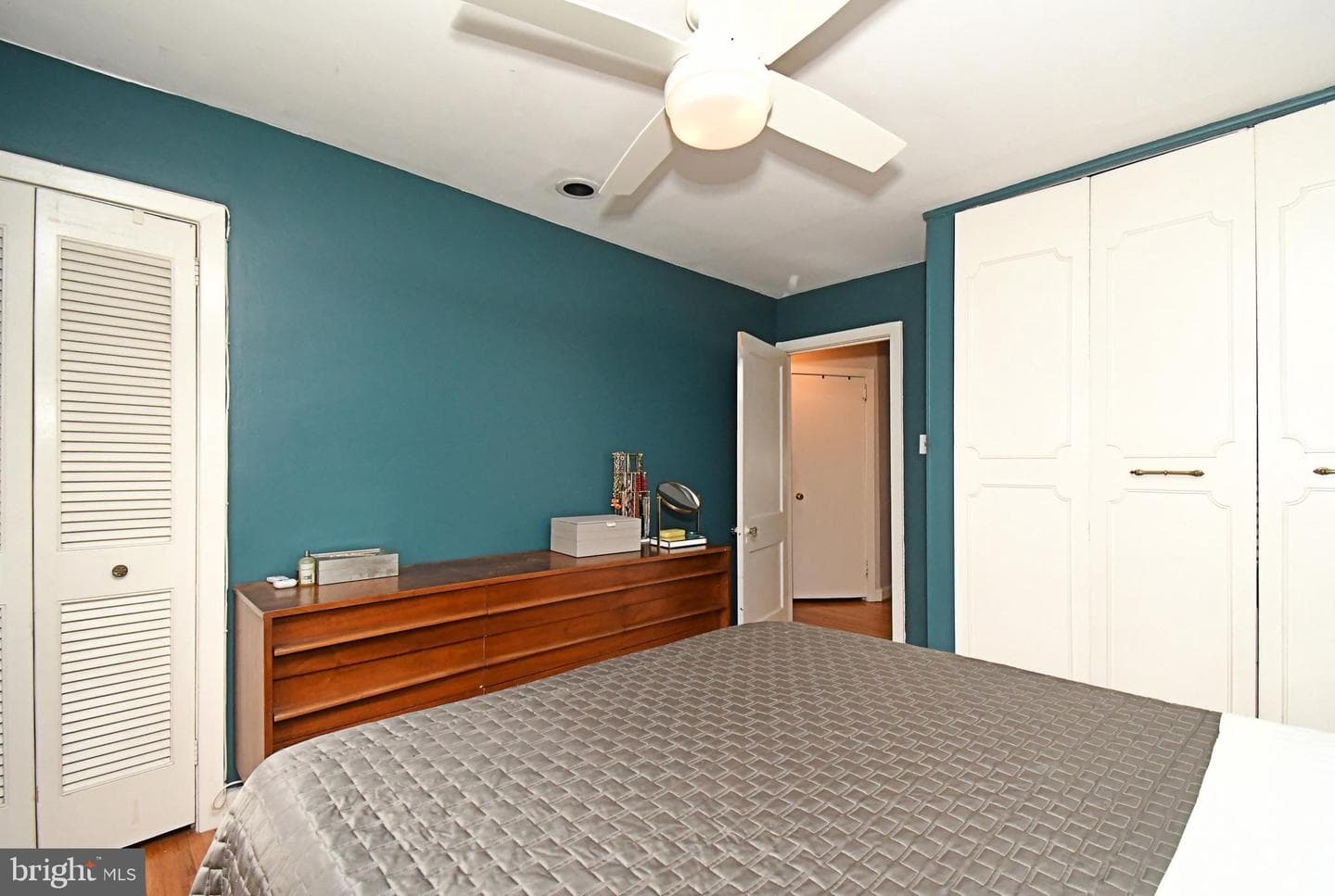 7805 Spring Avenue photo 25