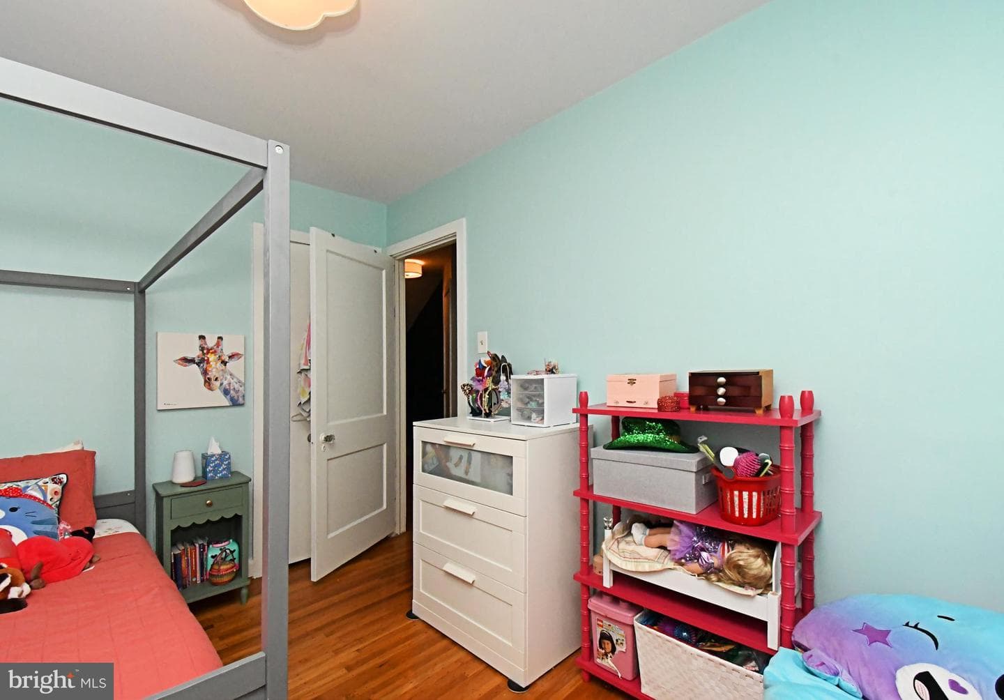 7805 Spring Avenue photo 29