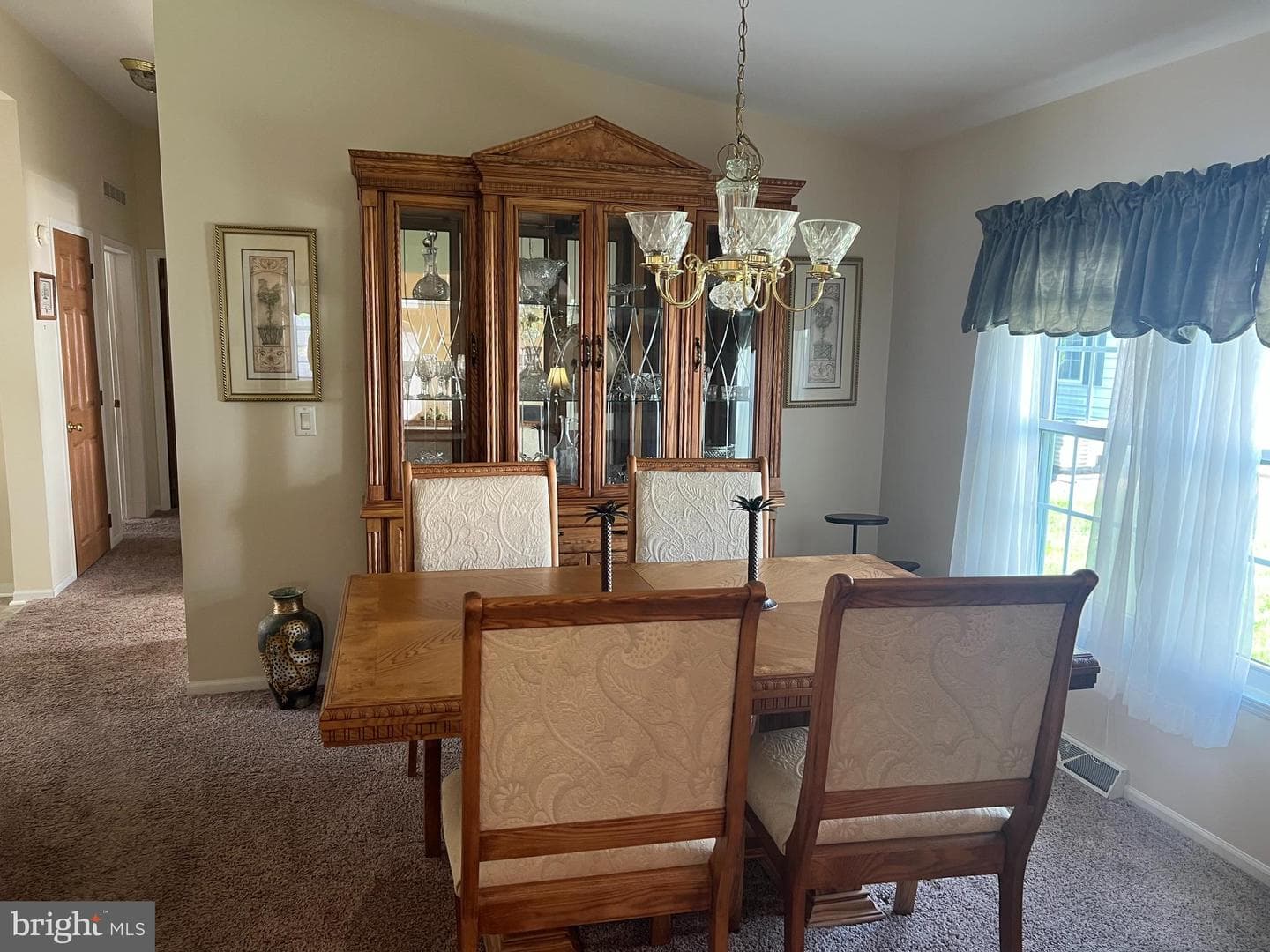 105 Lilac Place photo 5