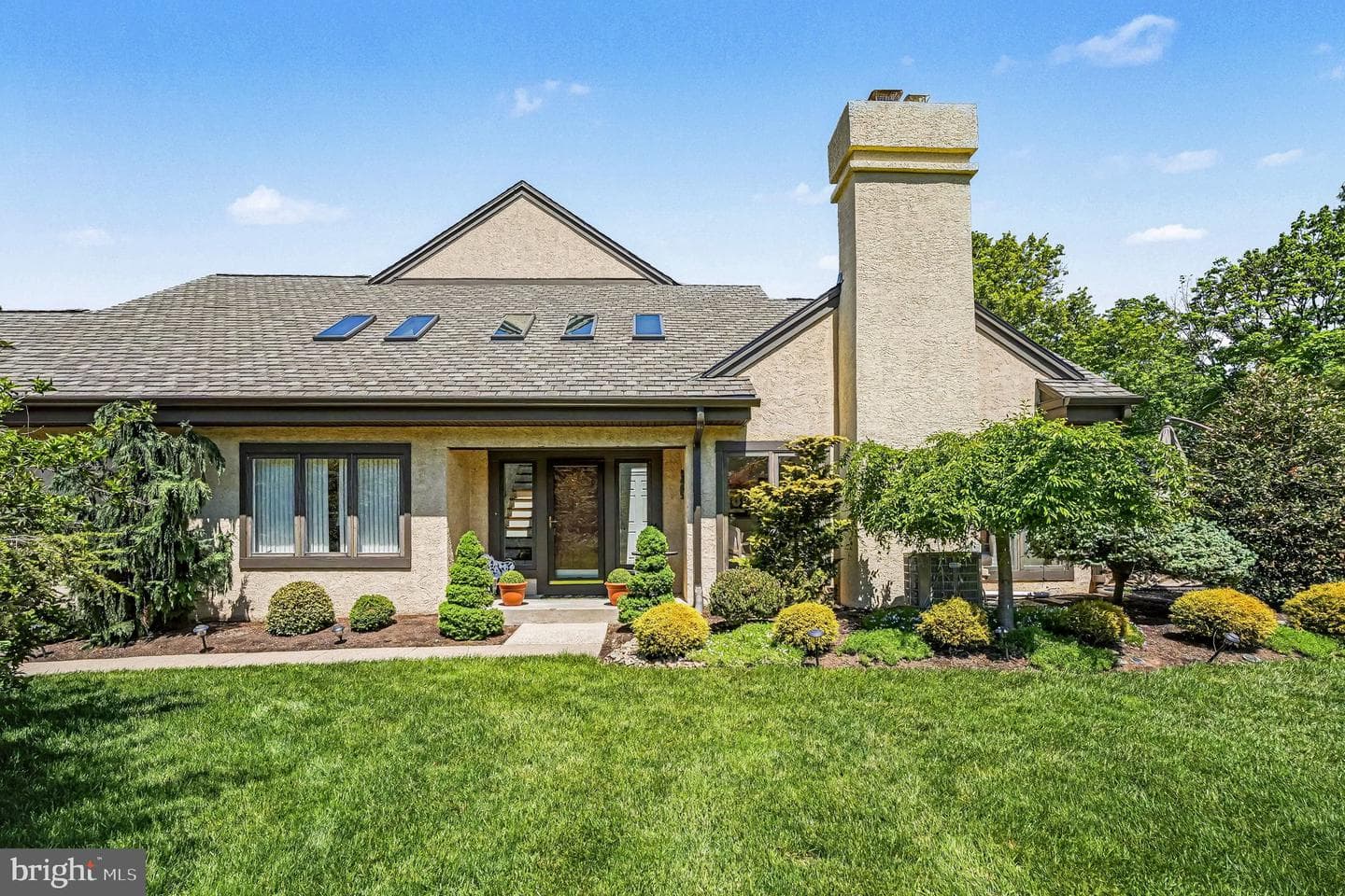 944 Hedgerow Court photo 47