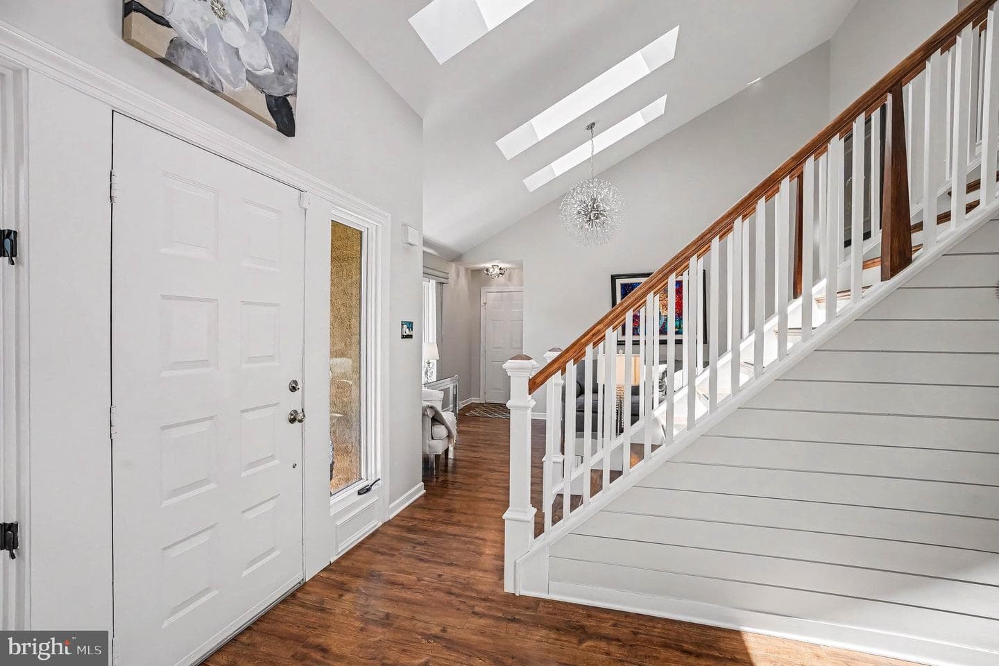 944 Hedgerow Court photo 5
