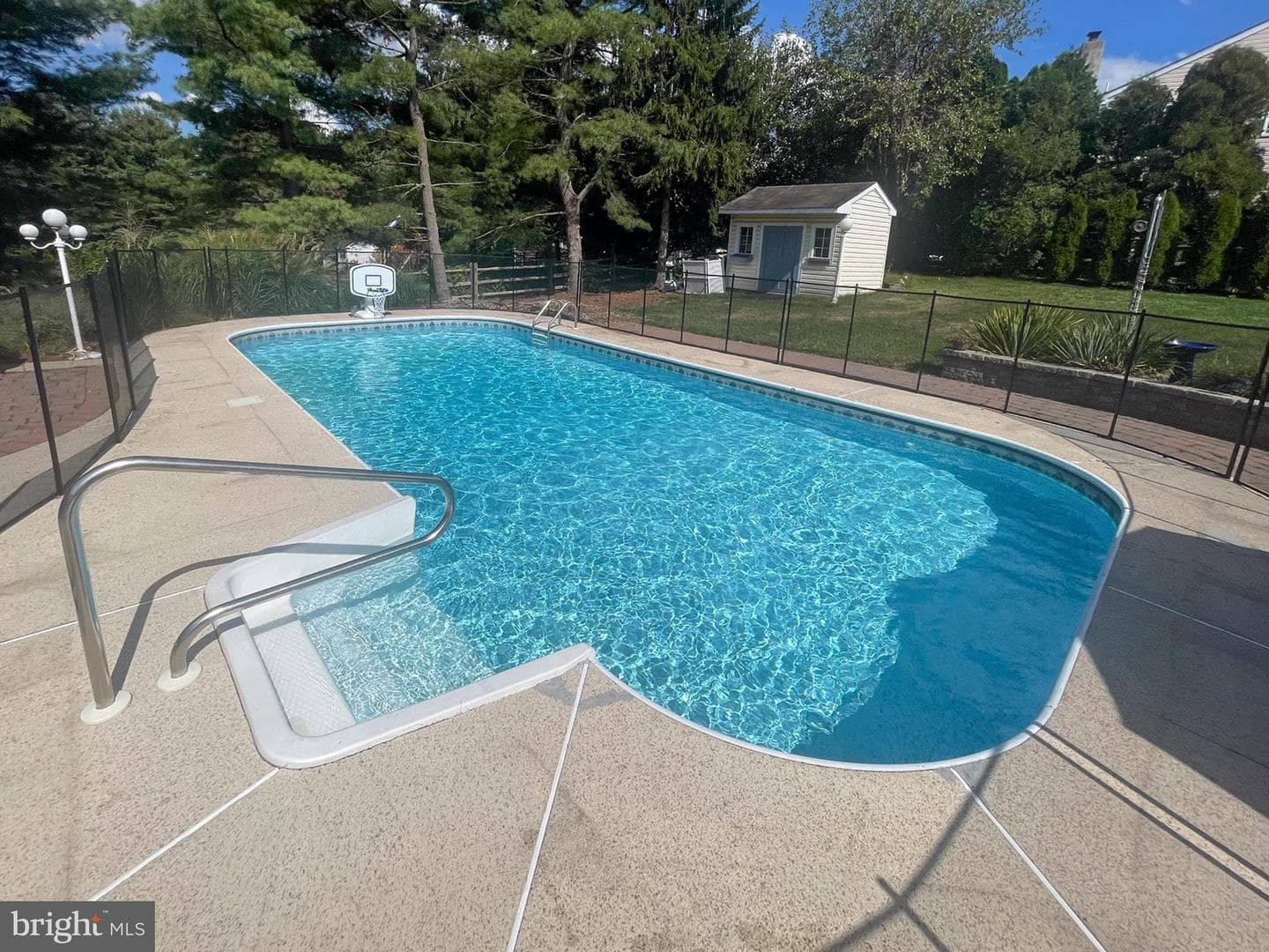 2284 Locust Drive photo 44
