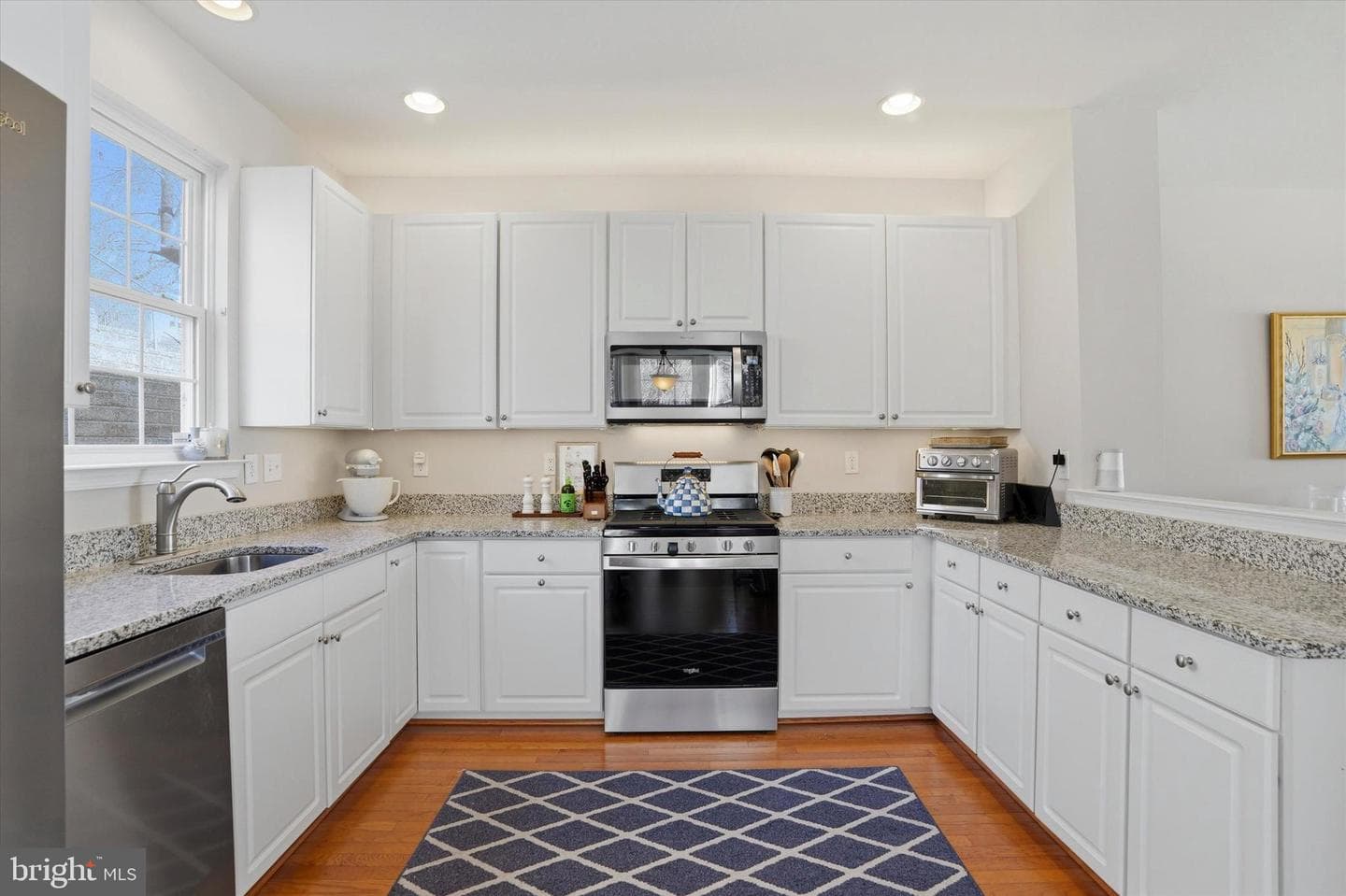 432 W 5th Avenue photo 10